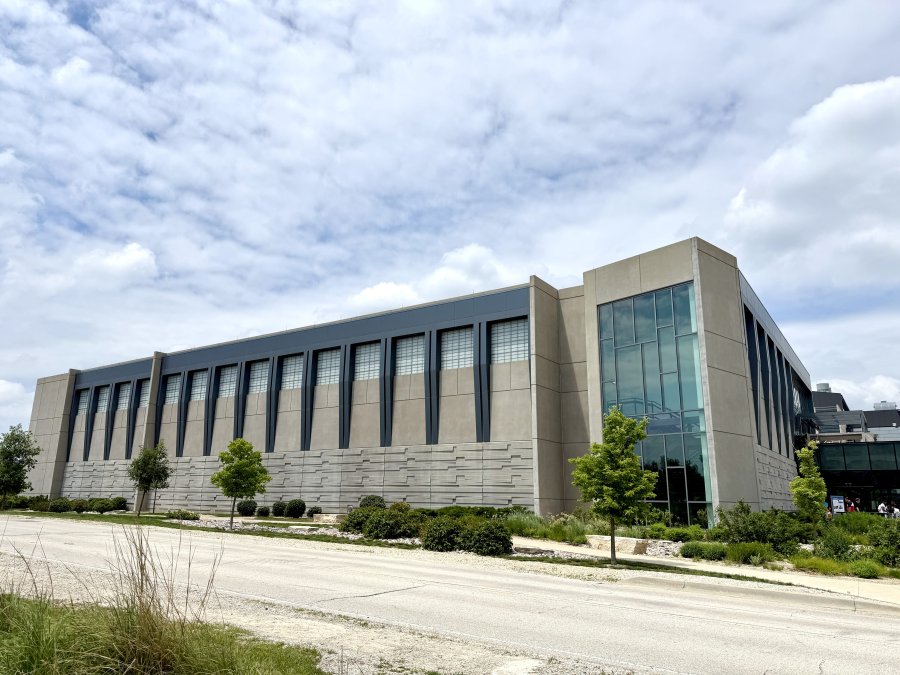Argonne_Leadership_Computing_Facility_IMG_8462 Argonne_Leadership_Computing_Facility_IMG_8462